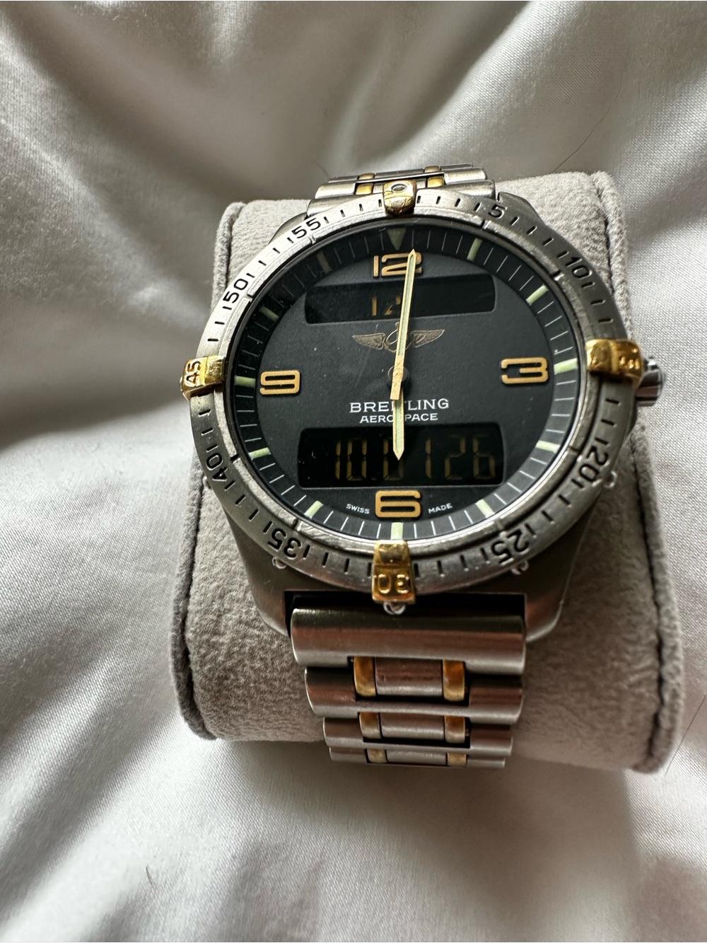 Breitling Aerospace F56062 Titanium 40mm Black Dial Swiss Quartz Watch